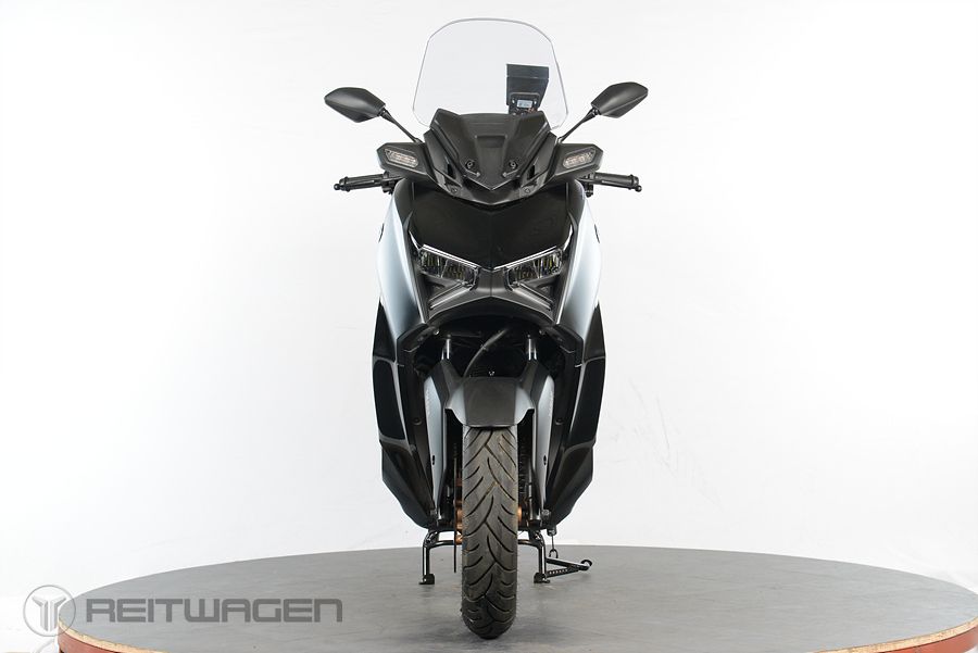 야마하 XMAX 300 ABS more