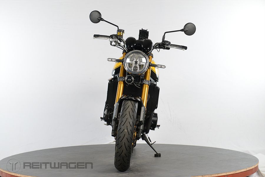 가와사키 Z 900 RS SE more