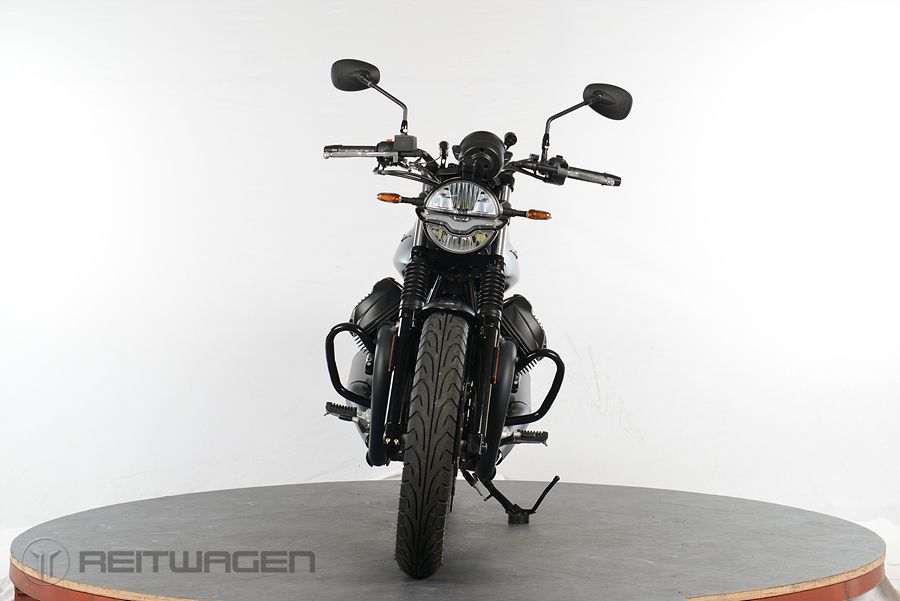 모토구찌 V7 스톤 more