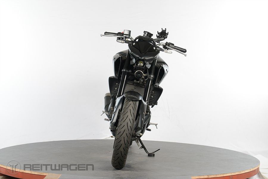 야마하 MT 03 more