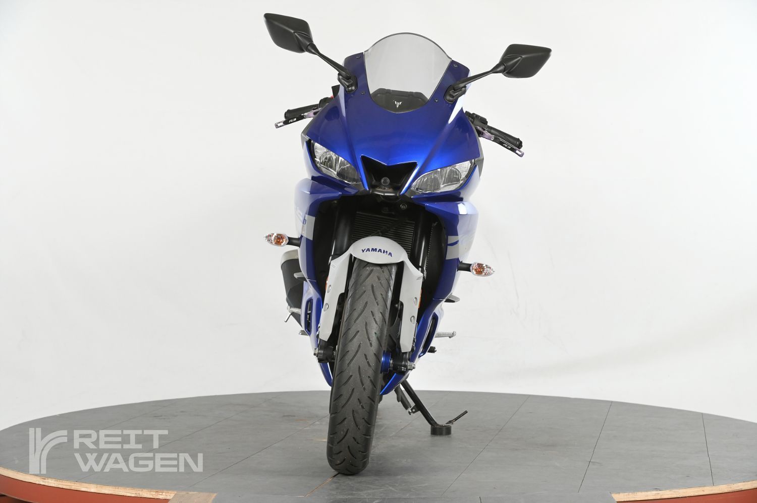 야마하 YZF R3 more