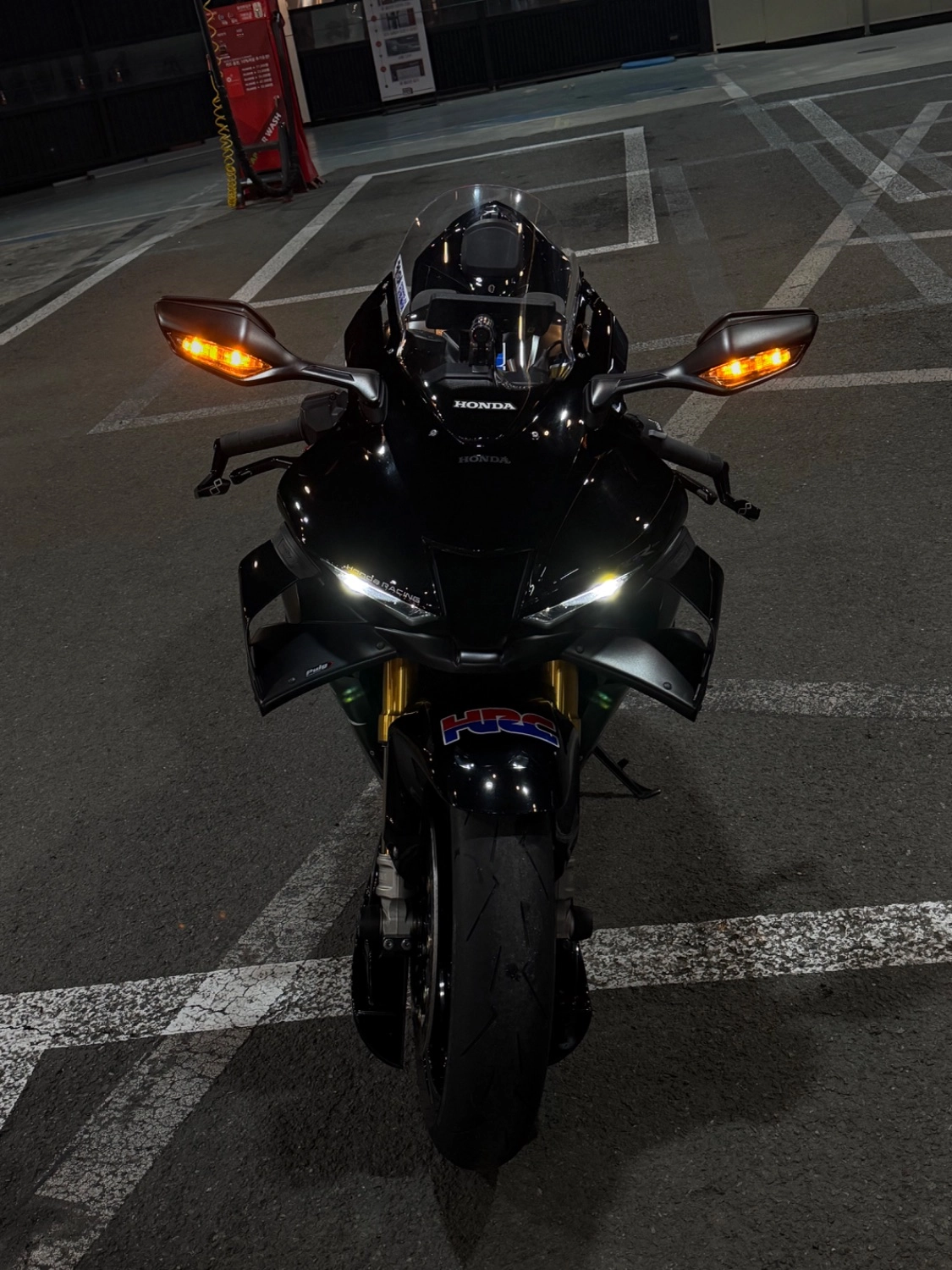 혼다 CBR 1000 RR-R 파이어블레이드 SP 2021 블랙 사진 1
