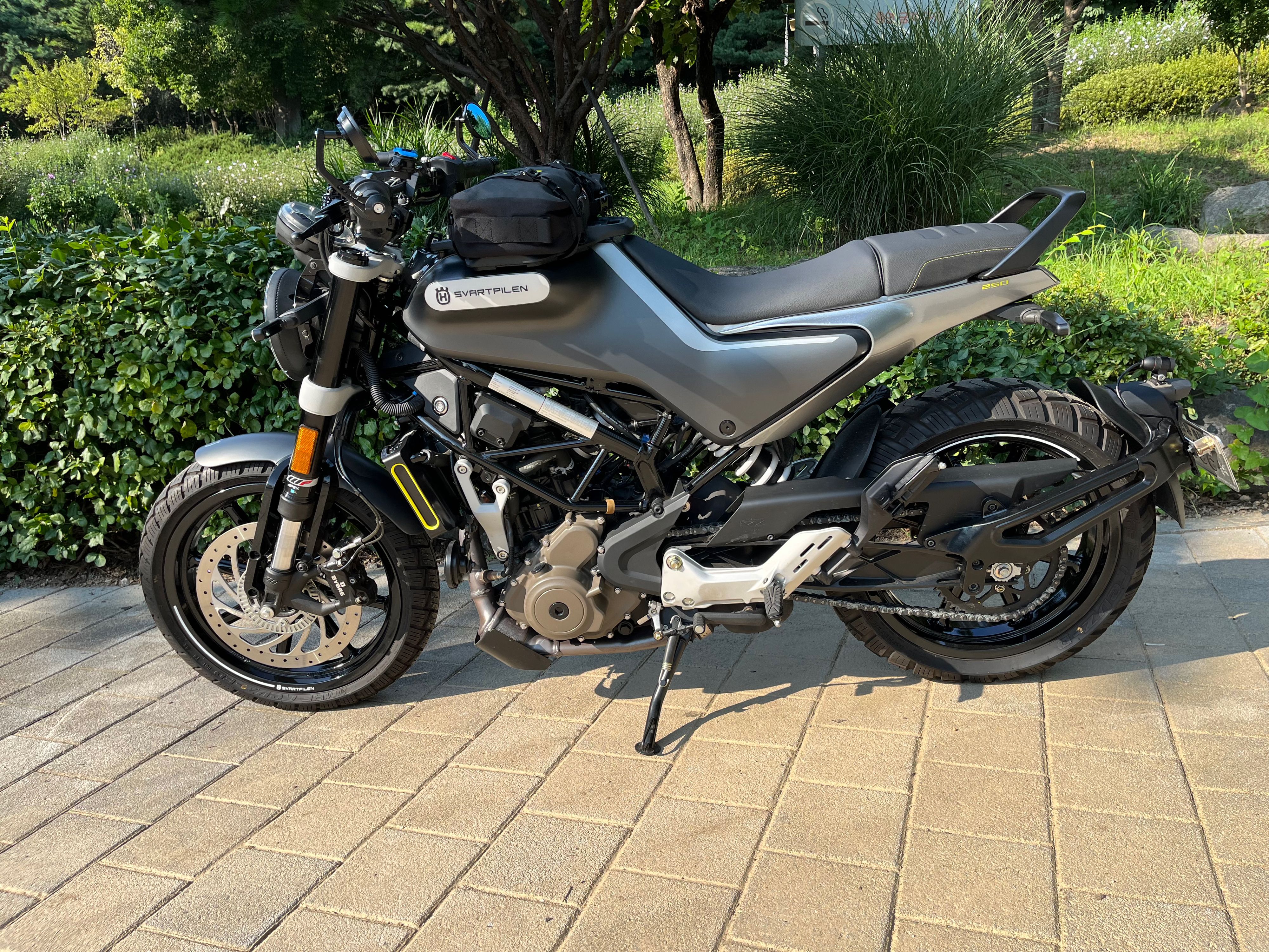 허스크바나 스바르트필렌 250 thumb 2