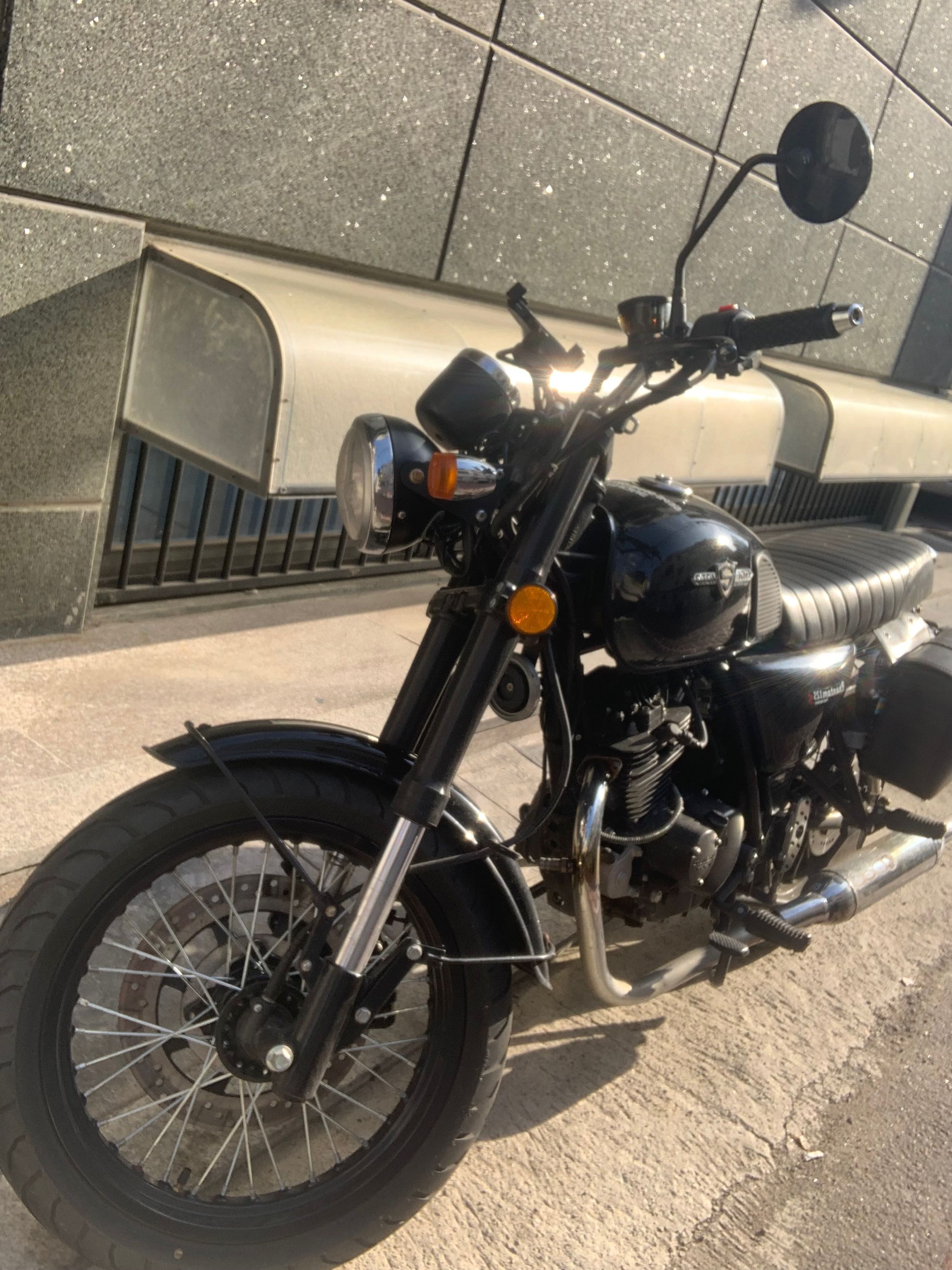 엘로이모터스 팬텀 125 S main