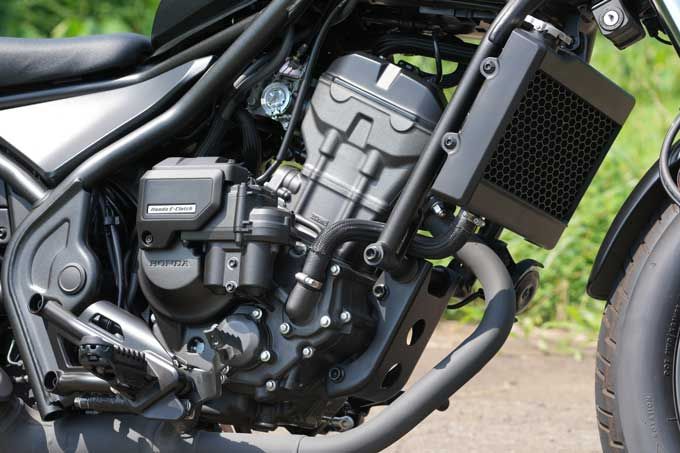 【ホンダ レブル250 E-Clutch 試乗記】”ノークラ化”を推し進める先導者出現12画像