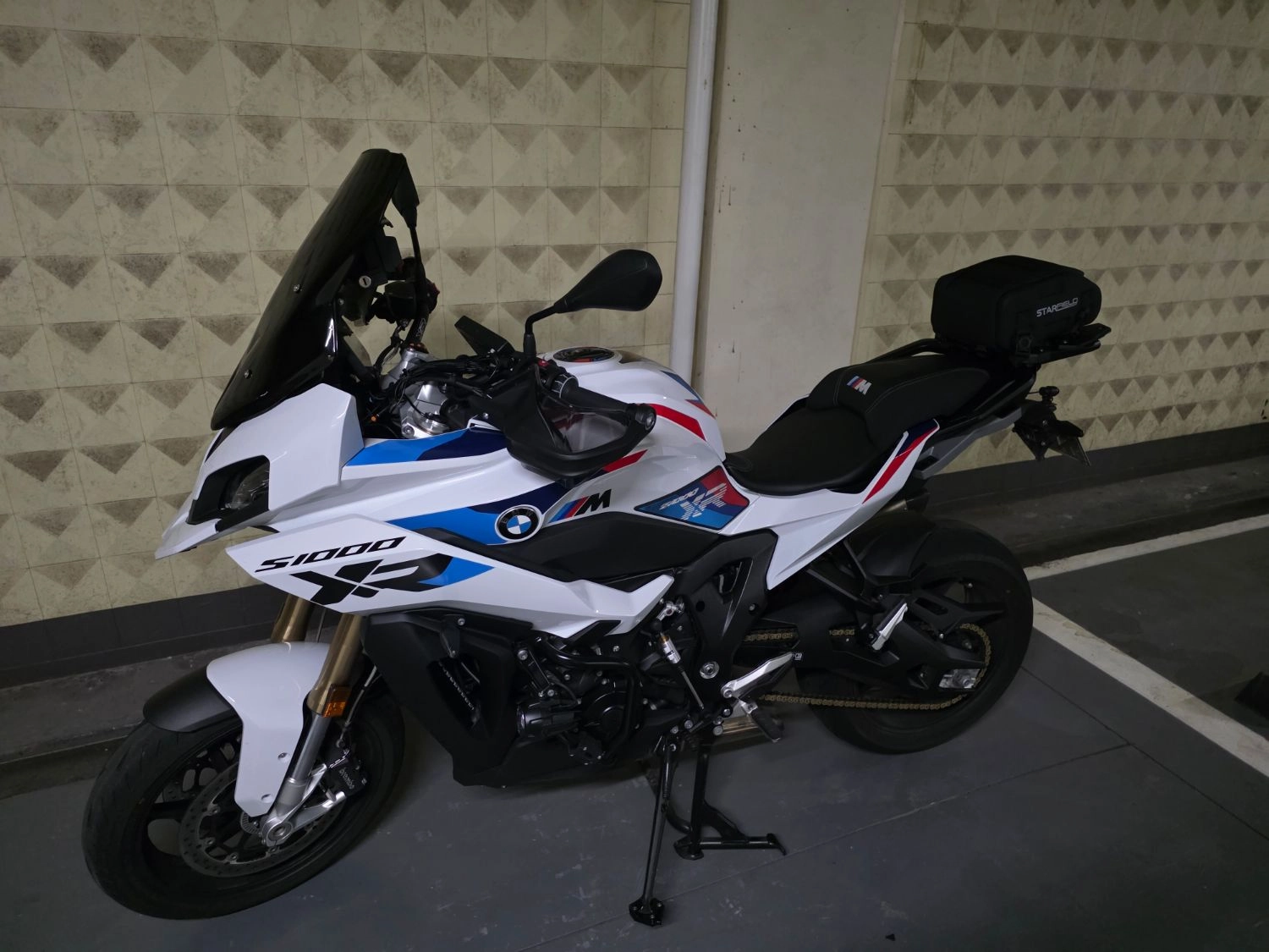 BMW S 1000 XR 2025 화이트 사진 7