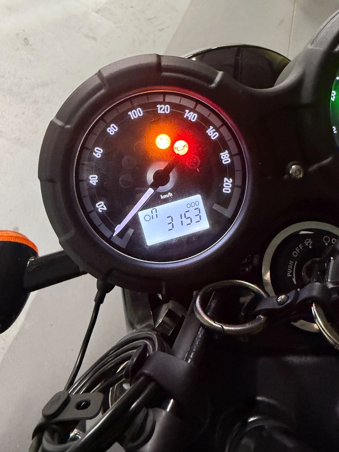 트라이엄프 본네빌 T120 블랙 2027 블랙 사진 7