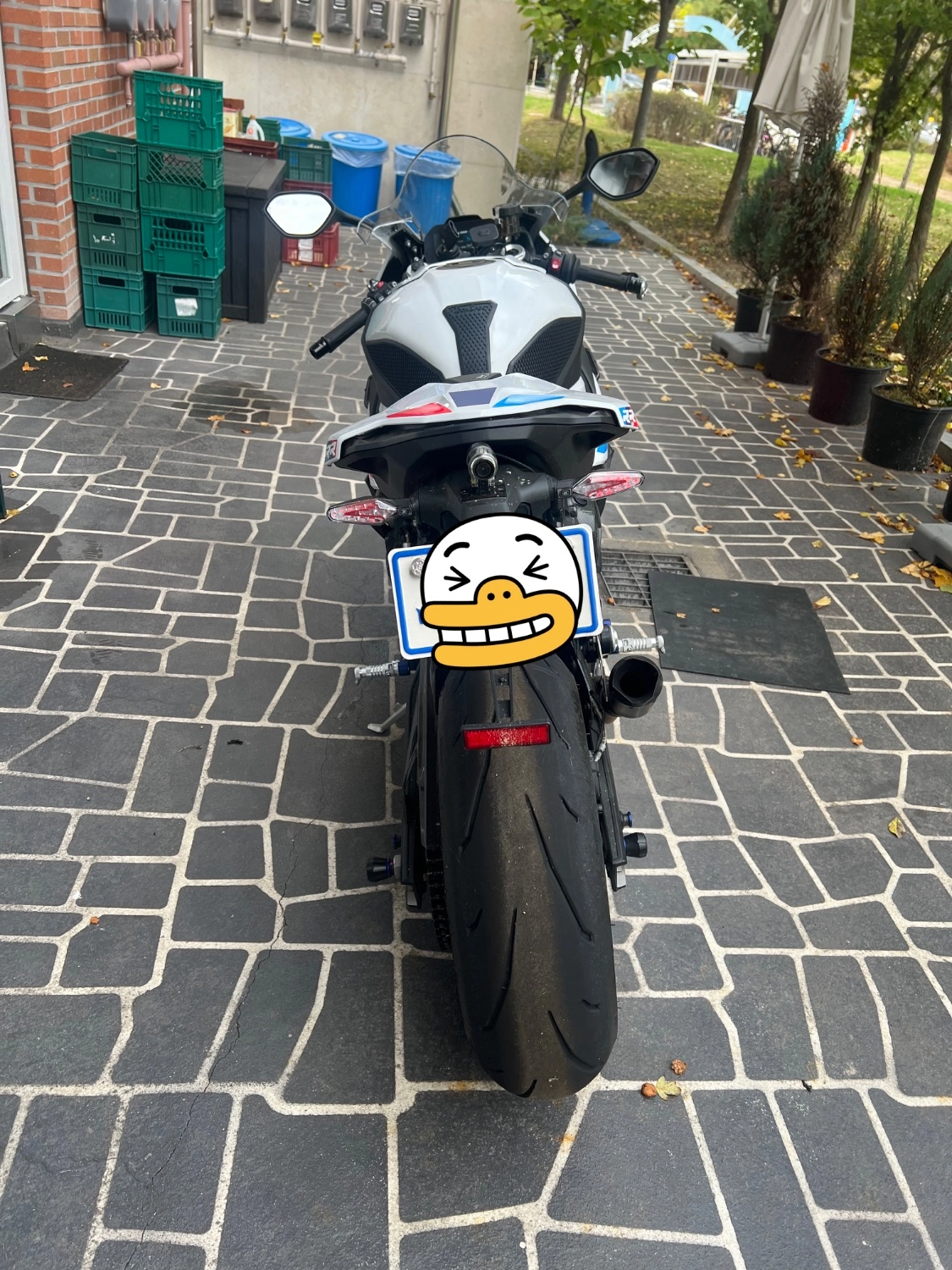 BMW S 1000 RR 2024 화이트 사진 4