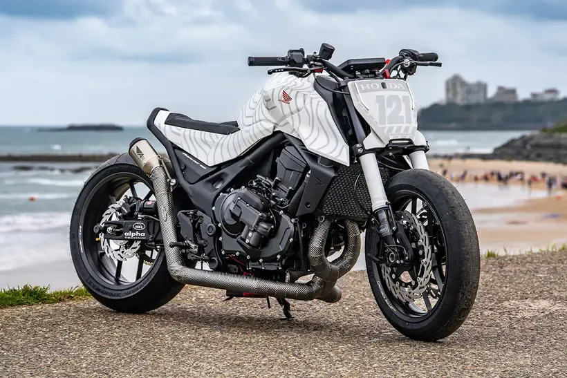 White Venom – Honda Germany x Motocrew