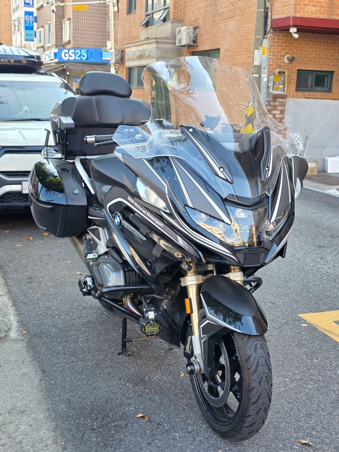 BMW R 1250 RT 2023 블랙 사진 2