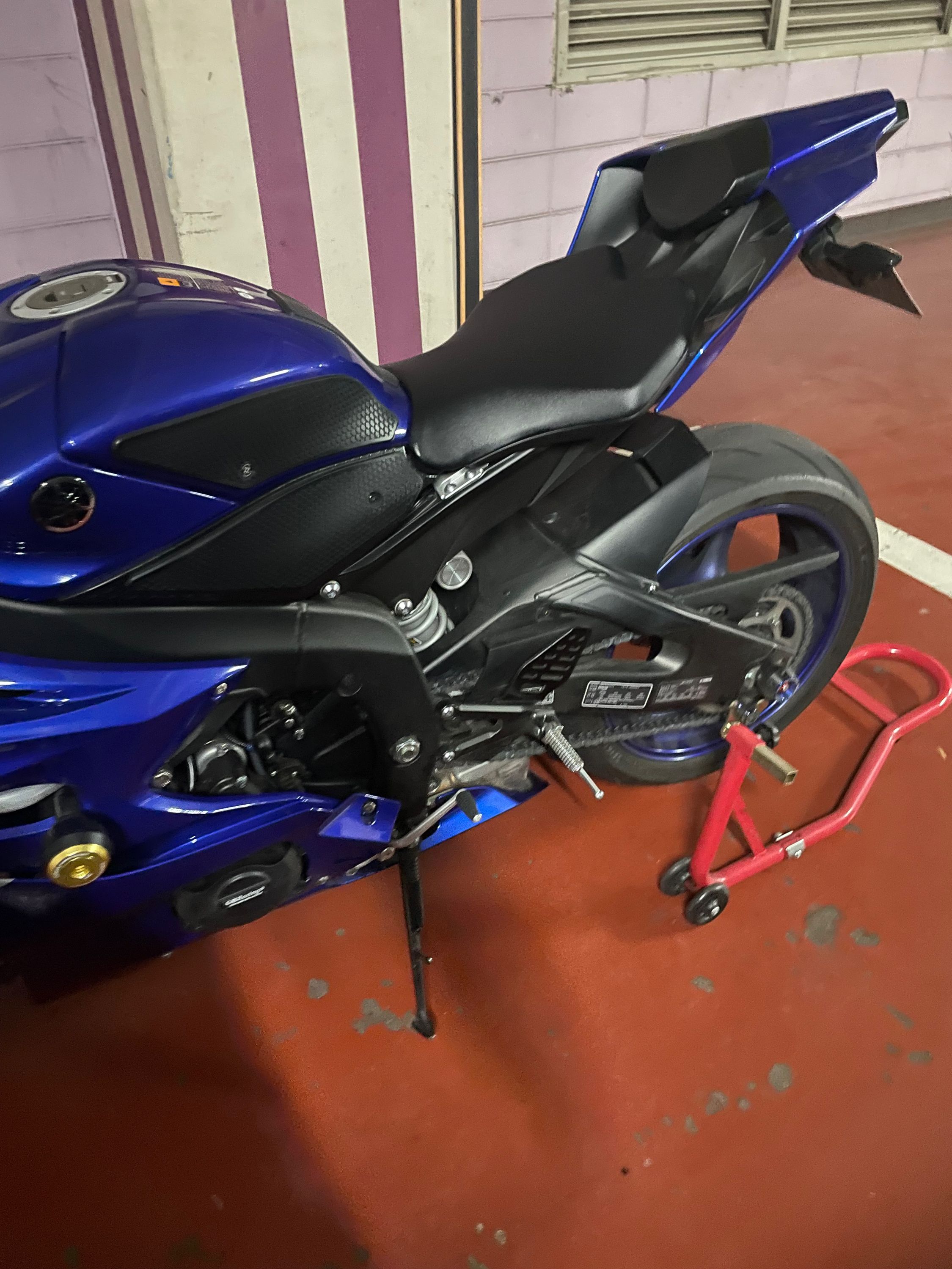 야마하 YZF R6 thumb 2