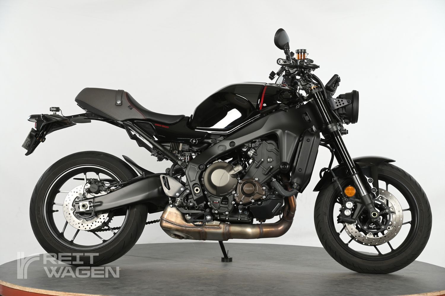 야마하 XSR 900 main