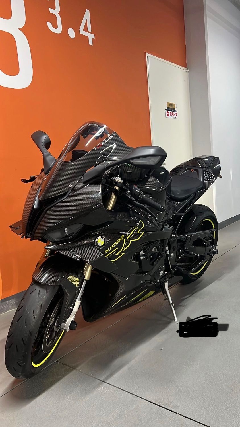 BMW S 1000 RR 2021 블랙 사진 4