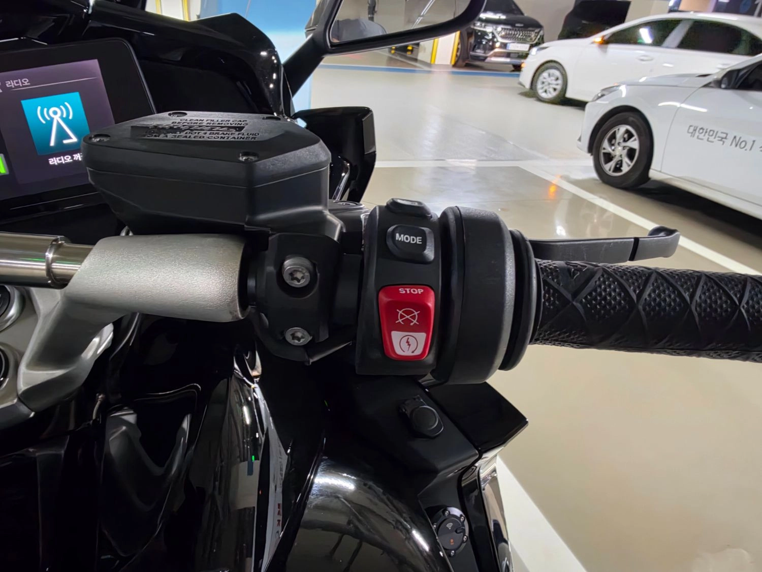 BMW K 1600 GTL 2024 블랙 사진 7