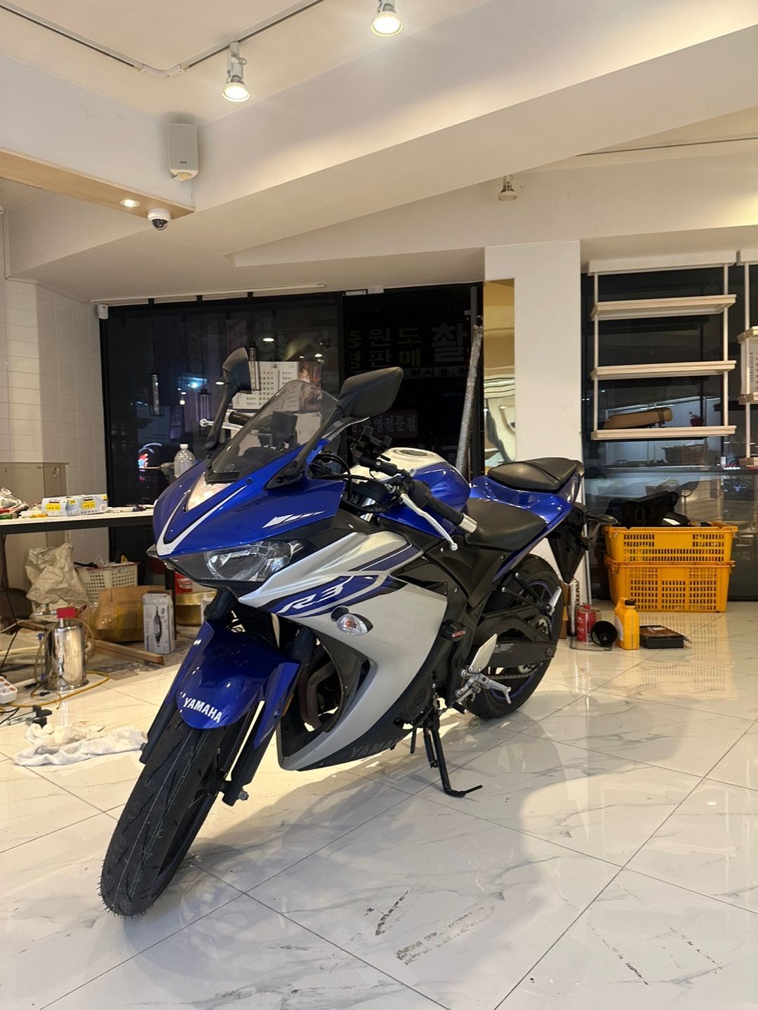 야마하 YZF R3 thumb 2