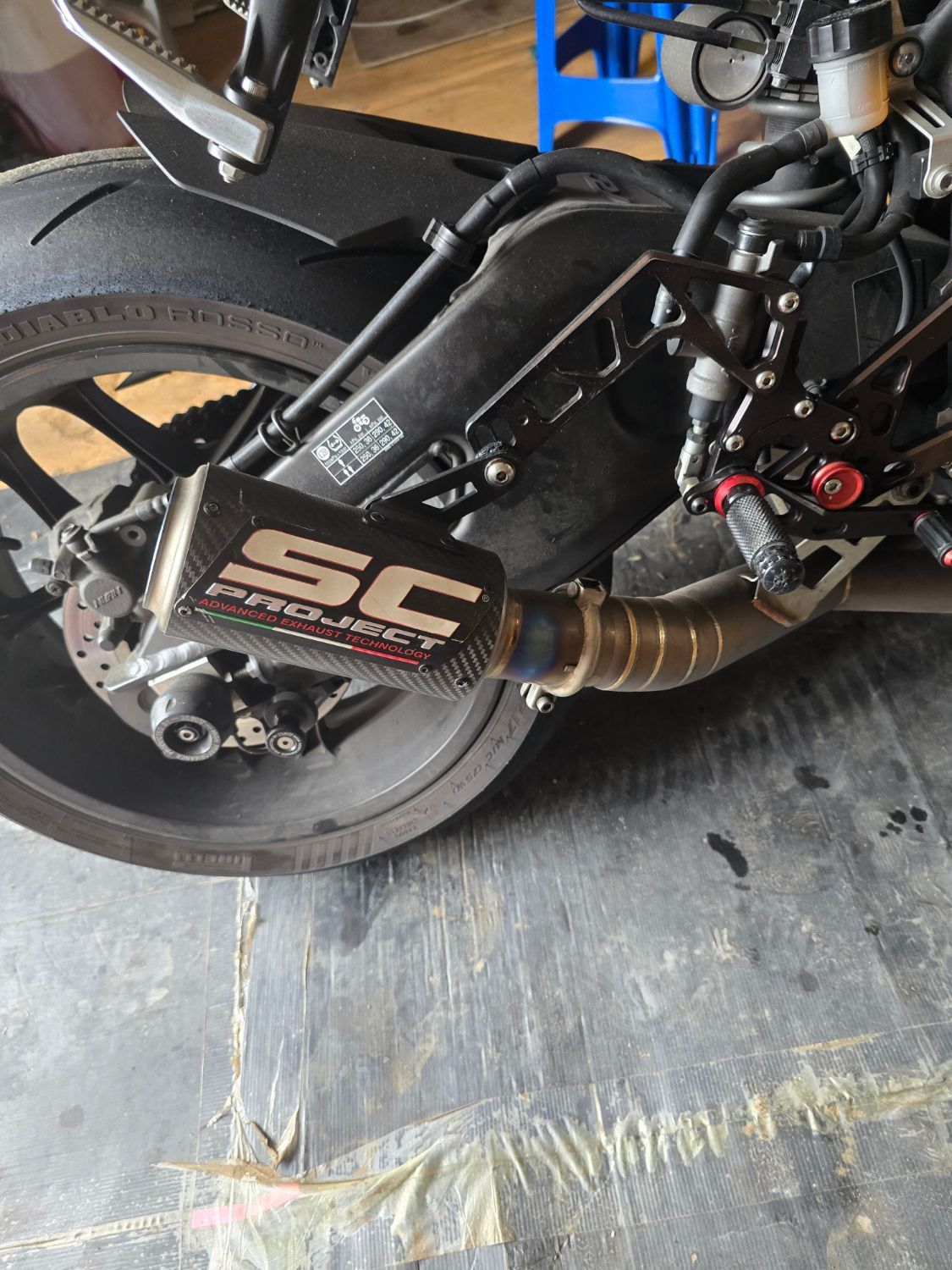 야마하 YZF R1 thumb 2