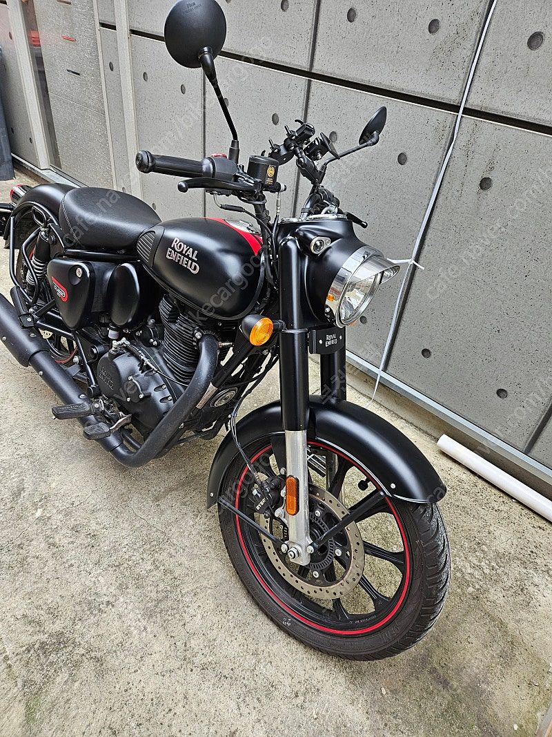 로얄엔필드 클래식 350 more