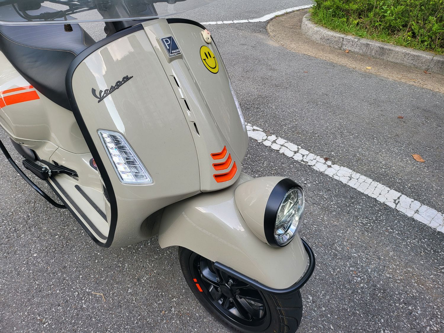 베스파 GTV 300 세이조르니 more