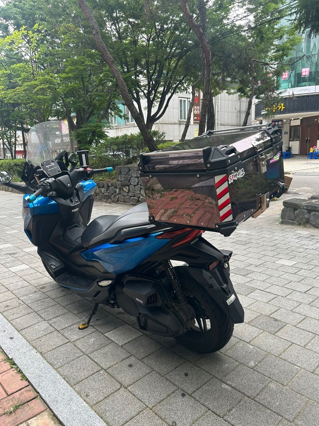 혼다 포르자 350 more