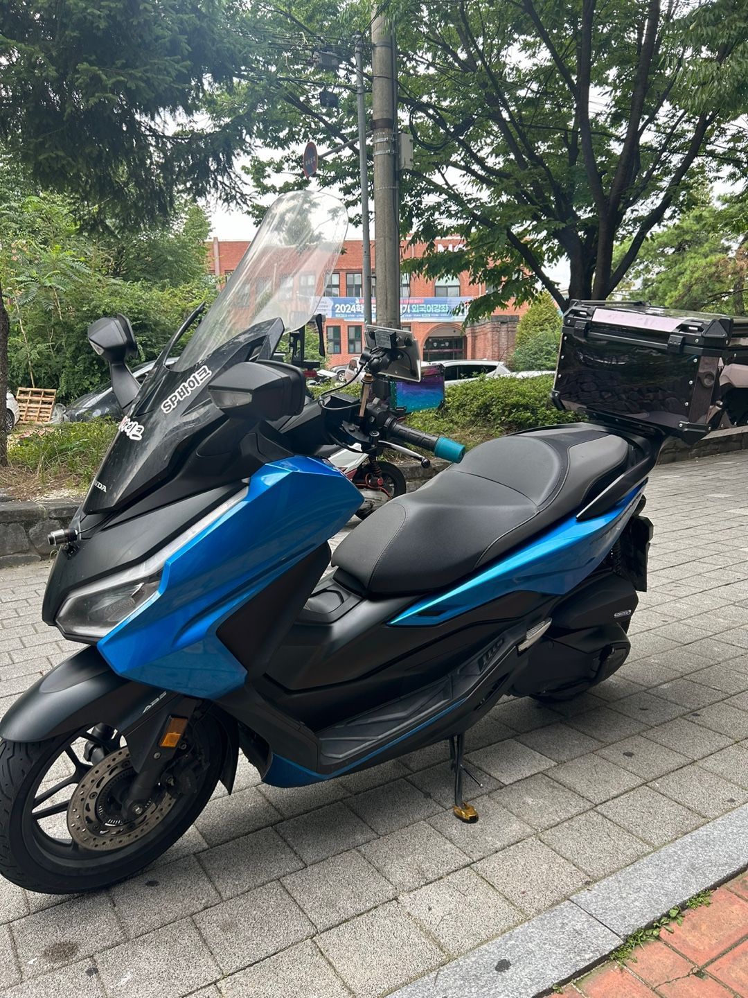 혼다 포르자 350 thumb 2