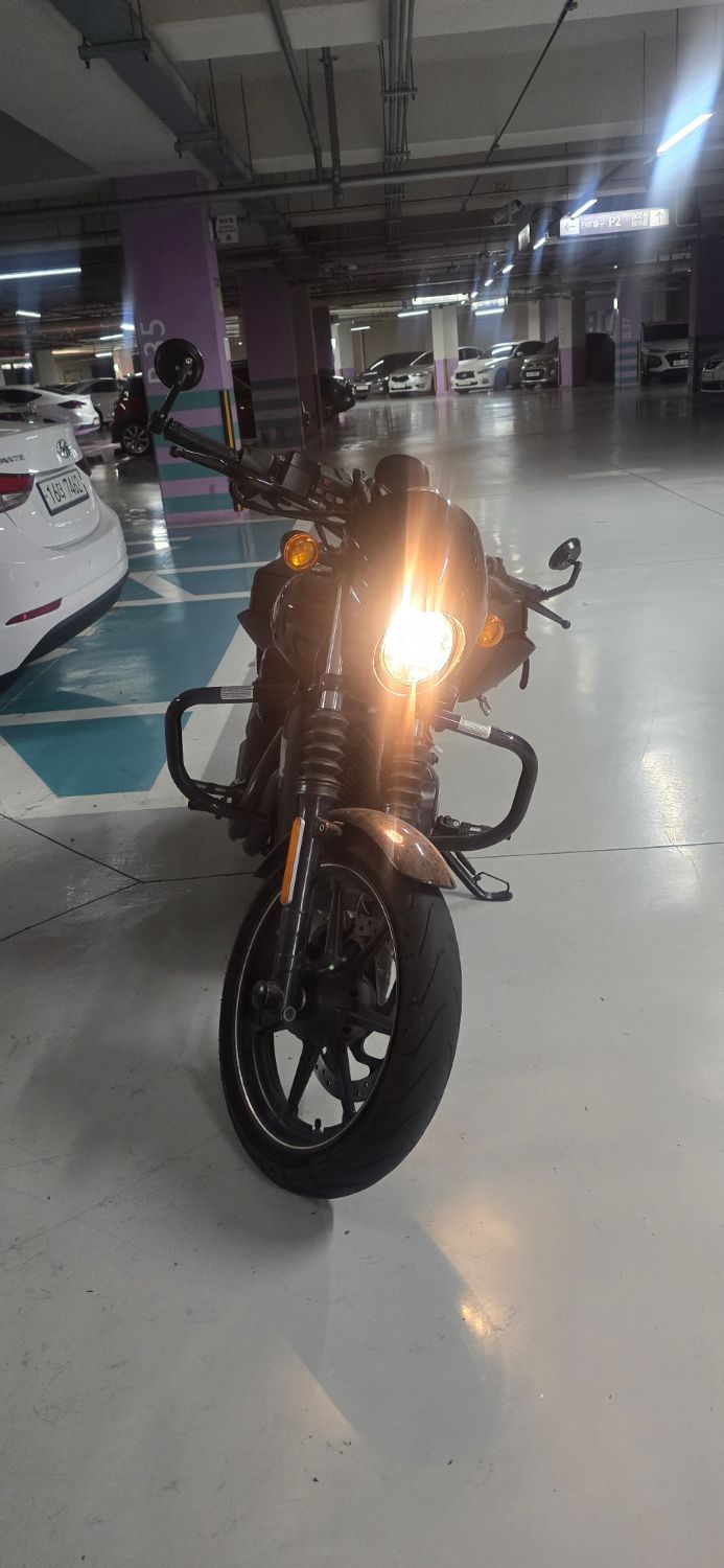 할리데이비슨 스트리트 750 thumb 2