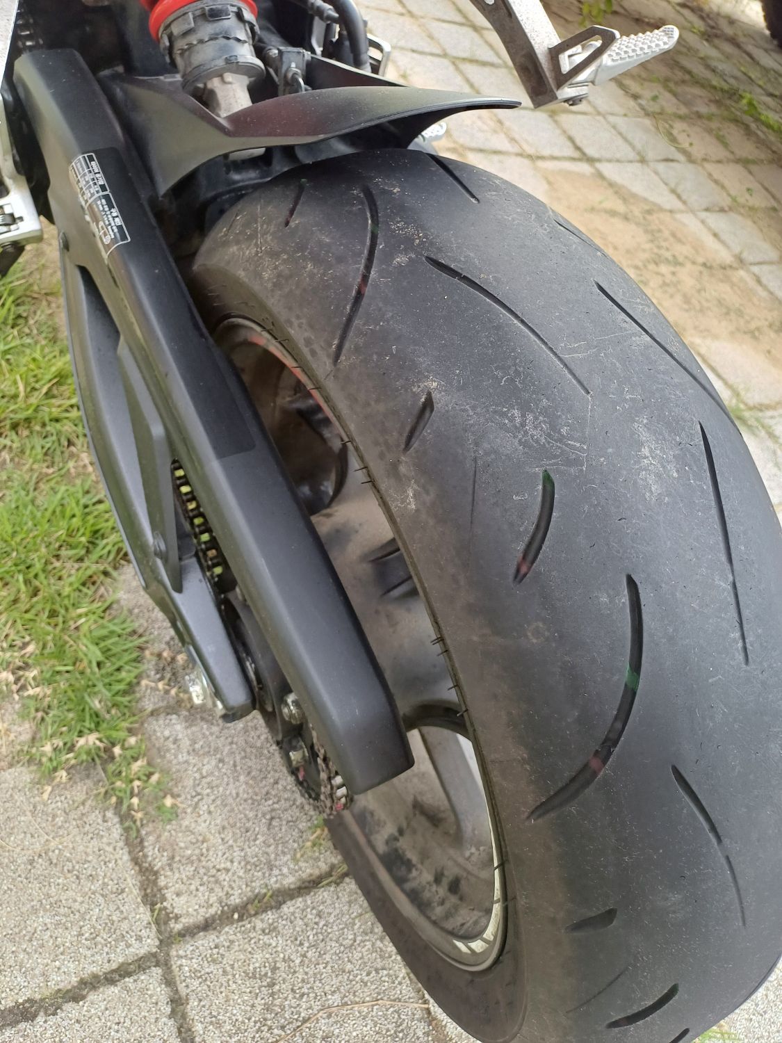 혼다 CBR 650 R 2023 레드 사진 8