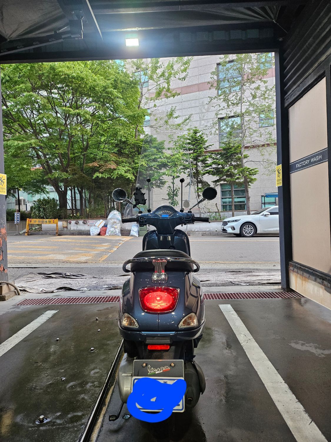베스파 LX 125 more