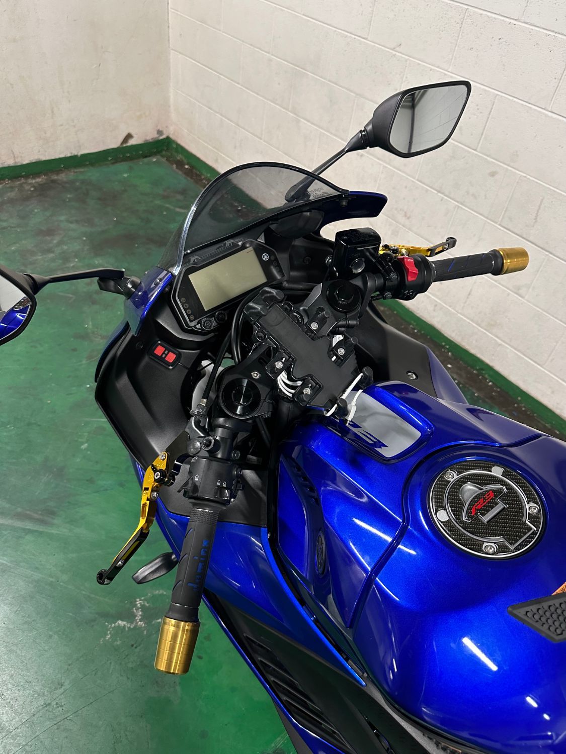 야마하 YZF R3 thumb 2