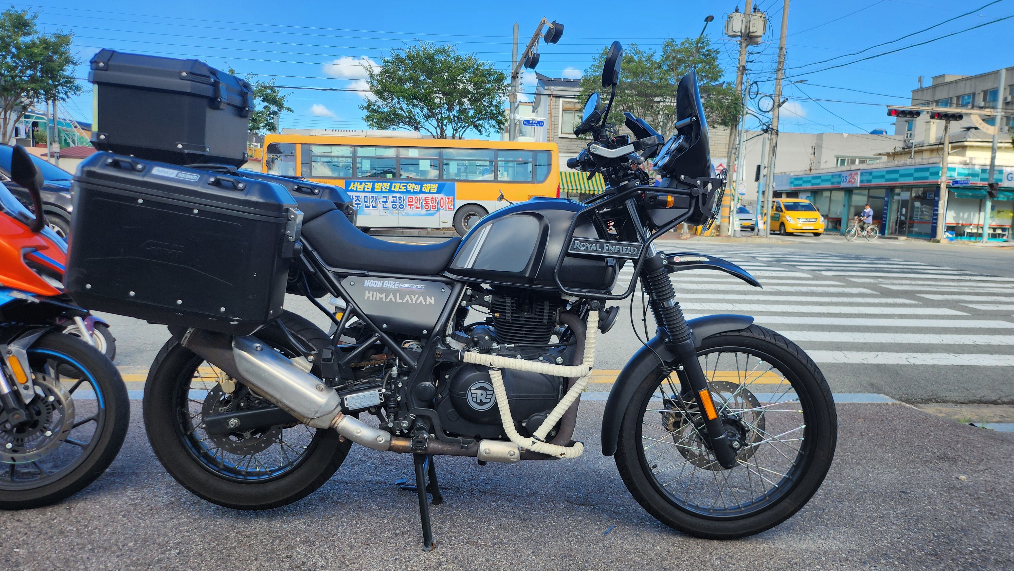 로얄엔필드 히말라얀 thumb 2