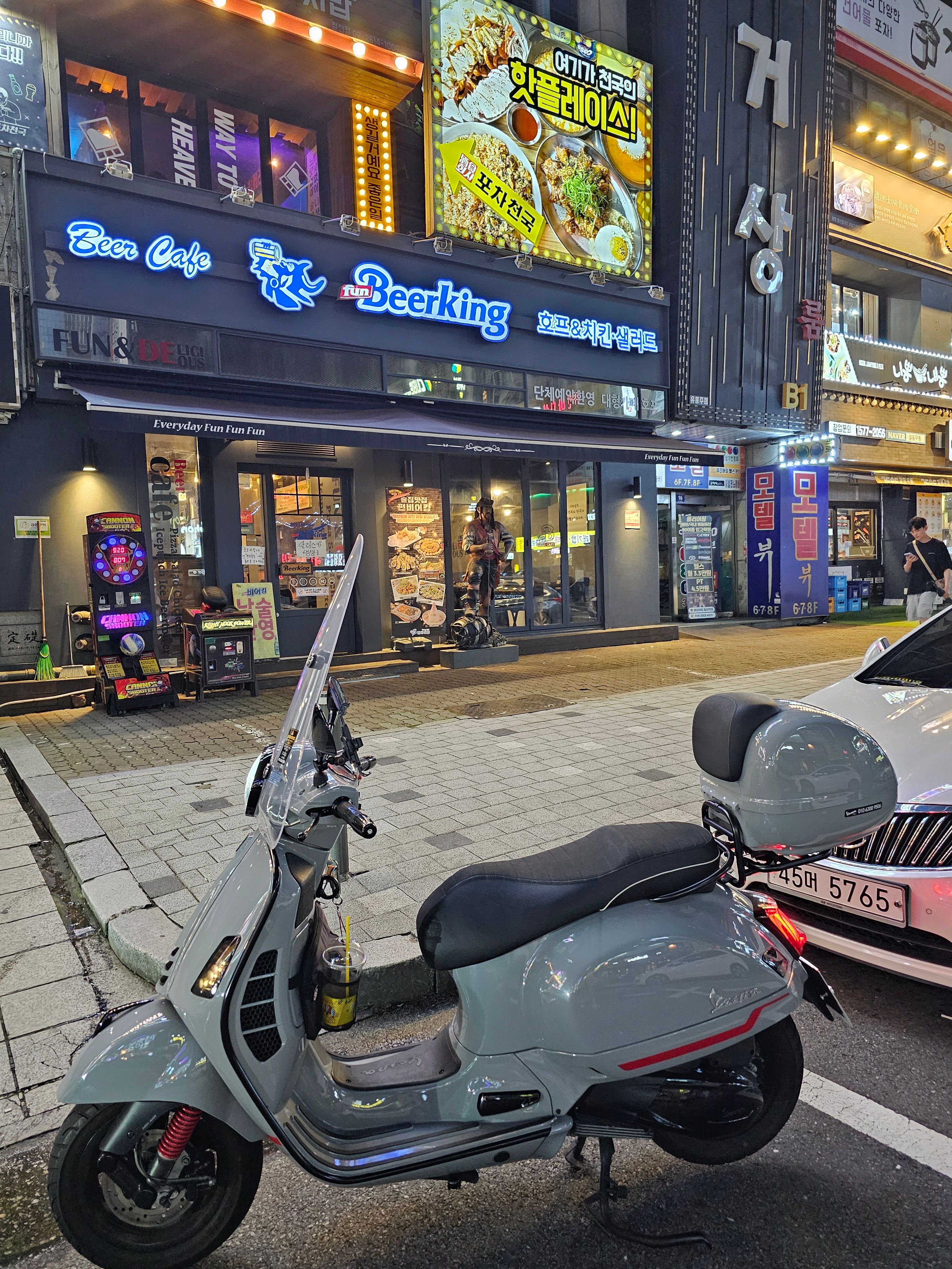 베스파 GTS 300 슈퍼스포츠 thumb 2