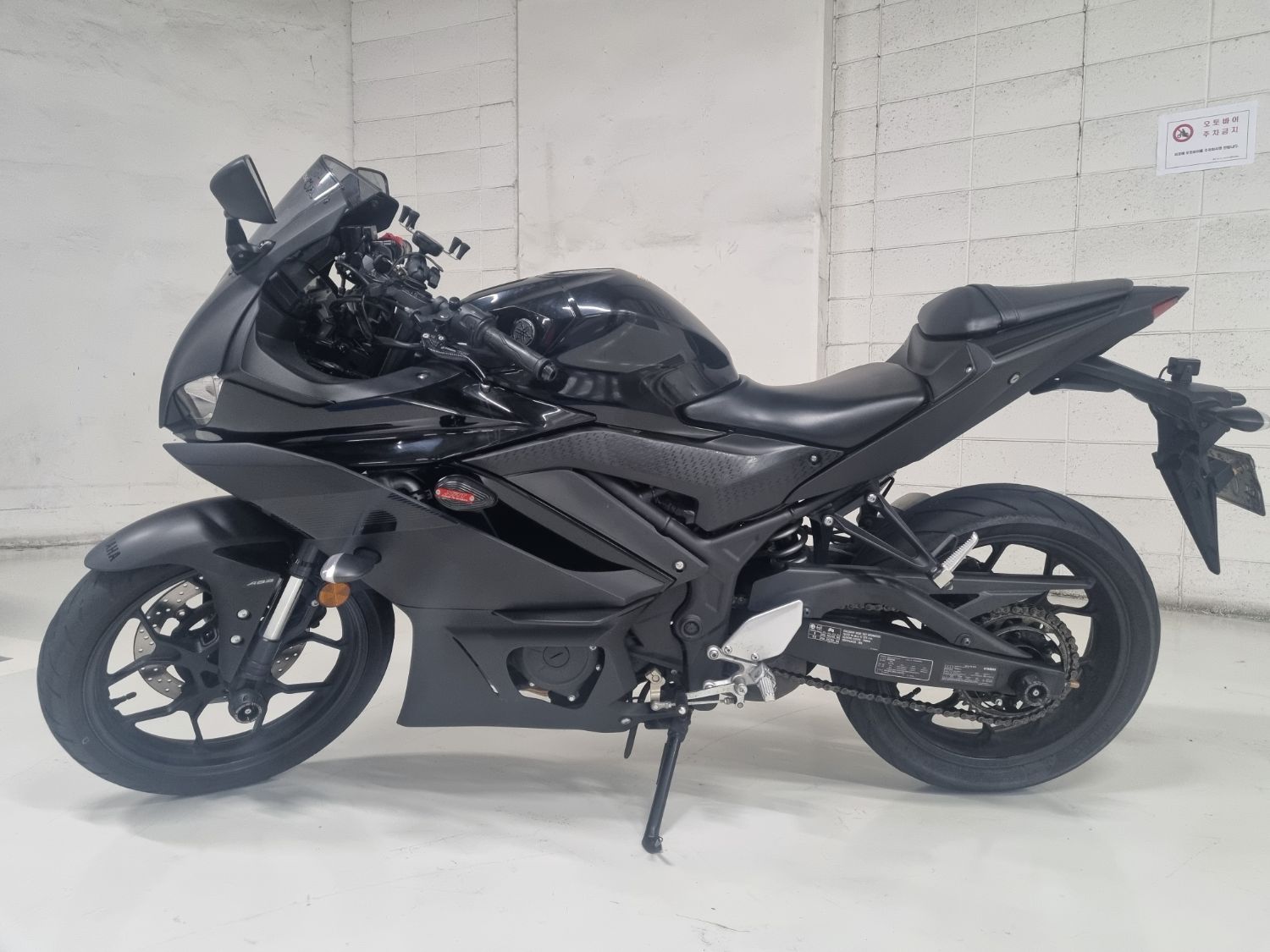 야마하 YZF R3 thumb 2