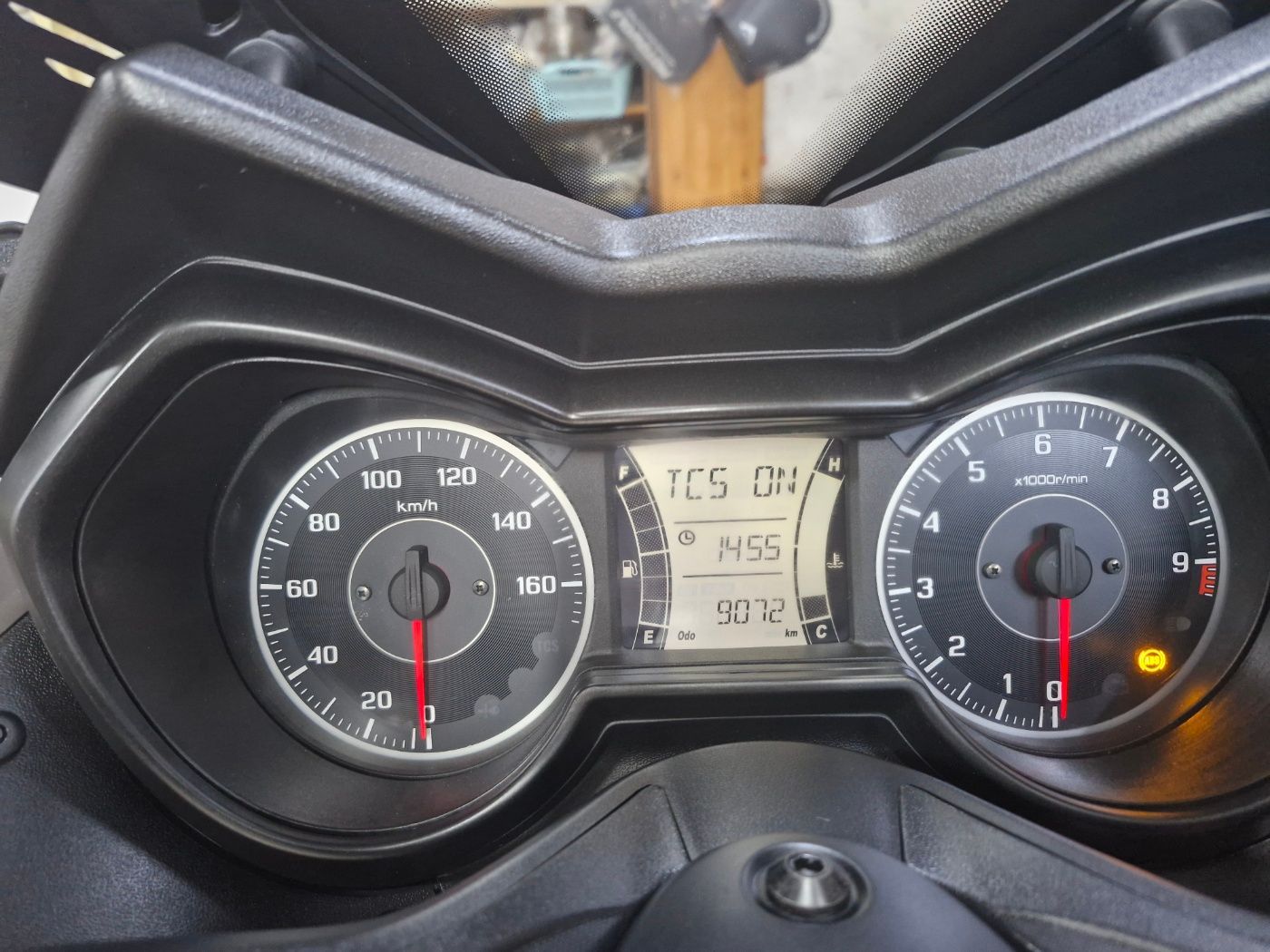 야마하 XMAX 300 ABS more