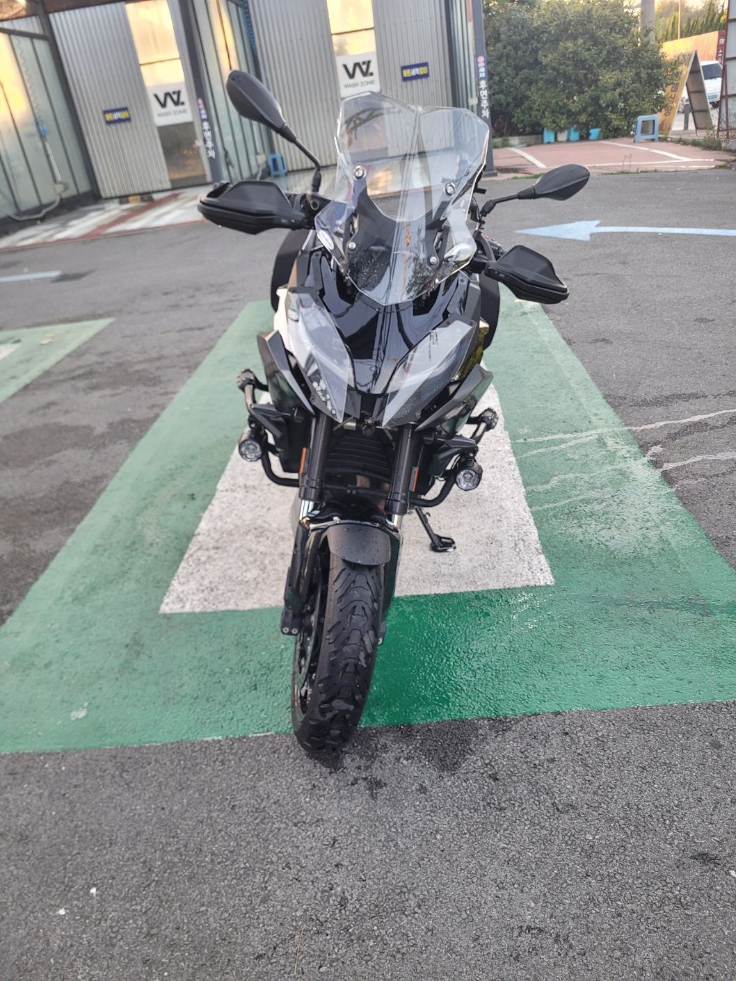 BMW F 900 XR 2022 블랙 사진 6