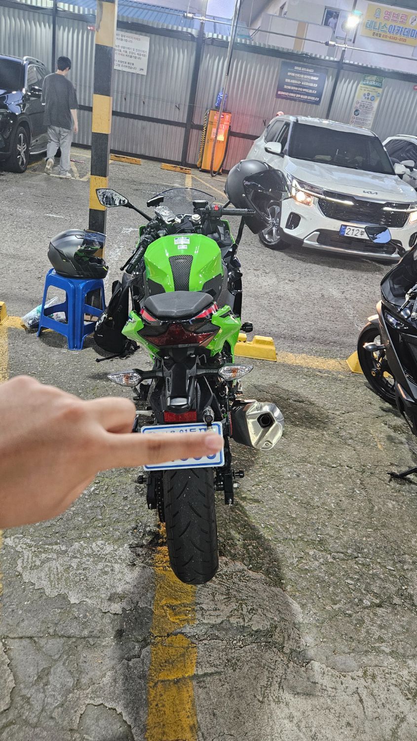 가와사키 닌자 400 ABS more