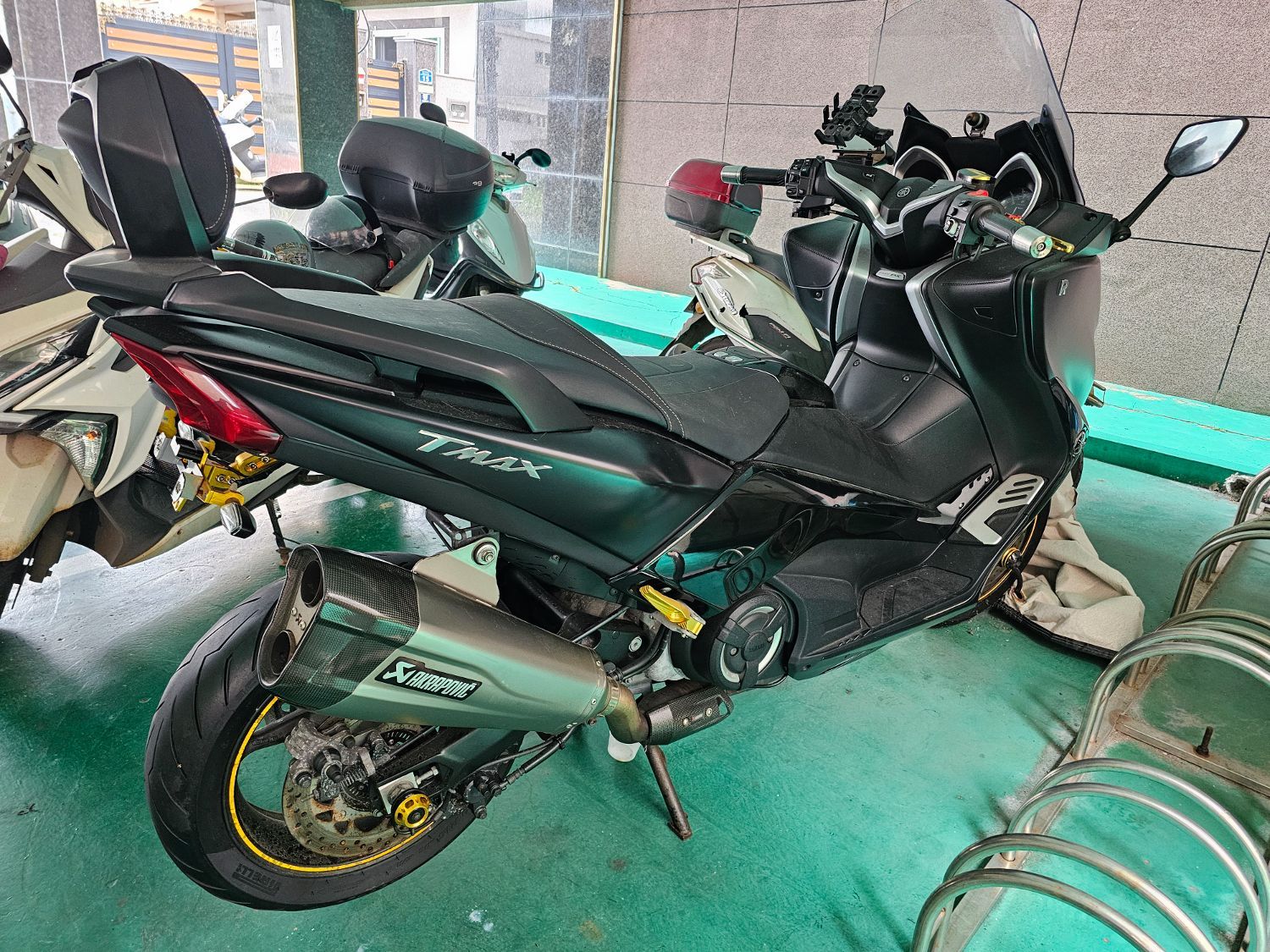 야마하 TMAX 530 thumb 2