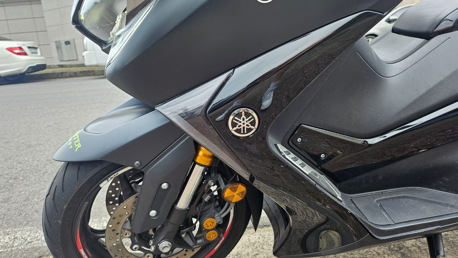 야마하 TMAX DX thumb 2