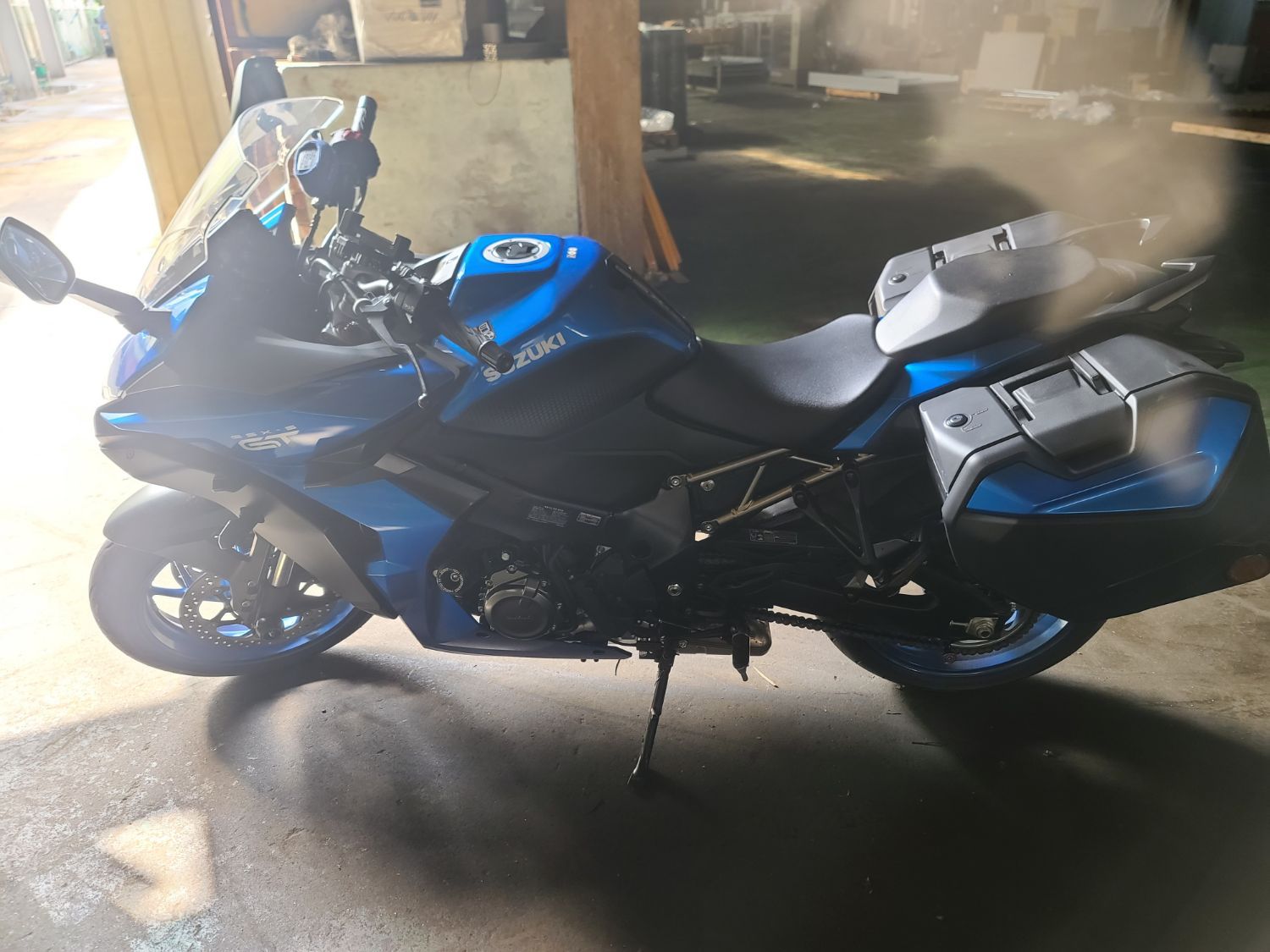 스즈키 GSX S 1000 GT thumb 2