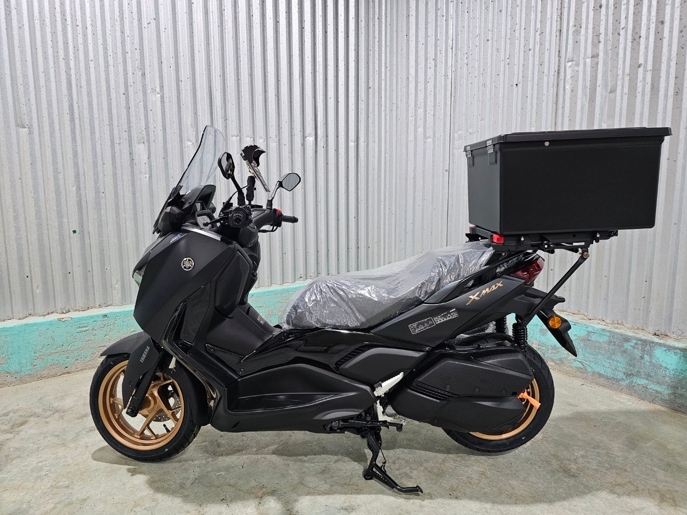 야마하 XMAX 300 ABS thumb 2