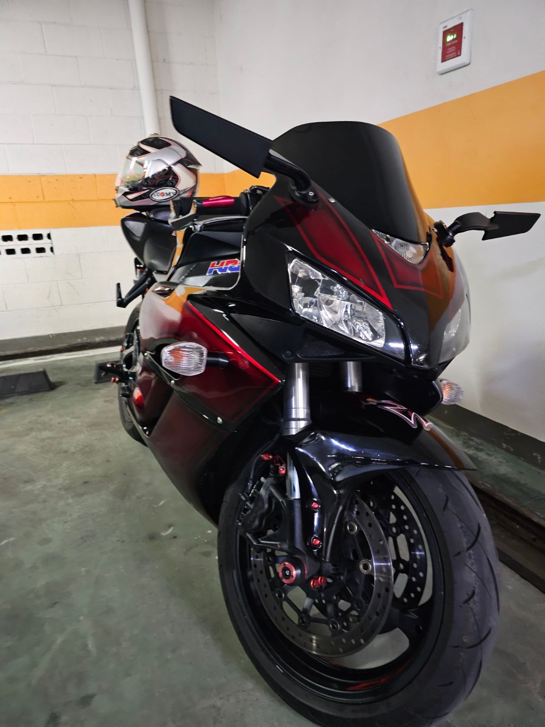 혼다 CBR 1000 RR thumb 2