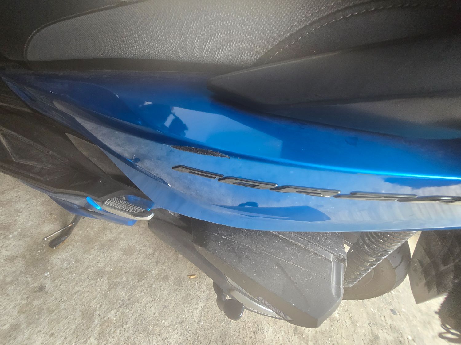 혼다 포르자 350 thumb 2