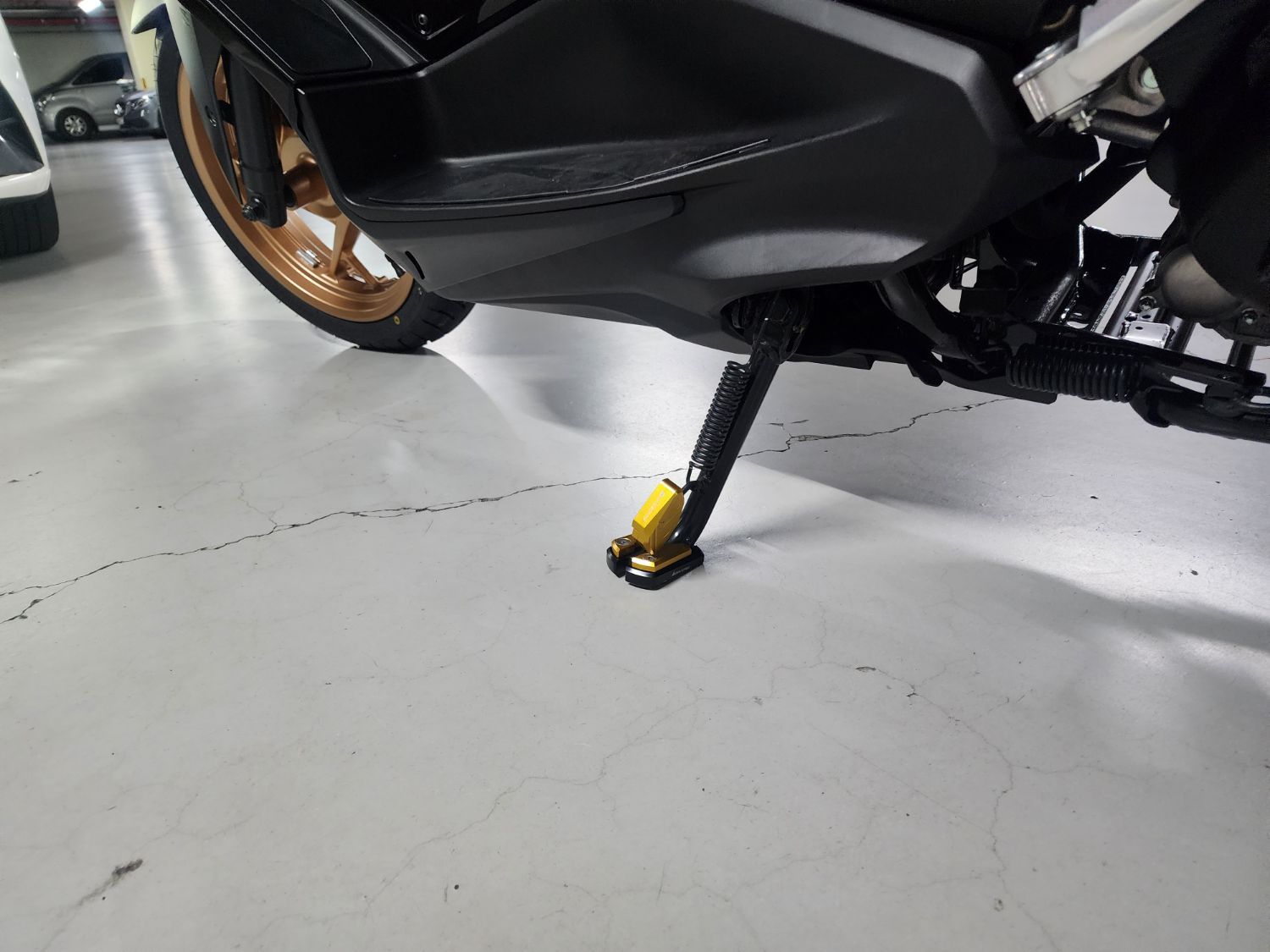 야마하 XMAX 300 ABS more