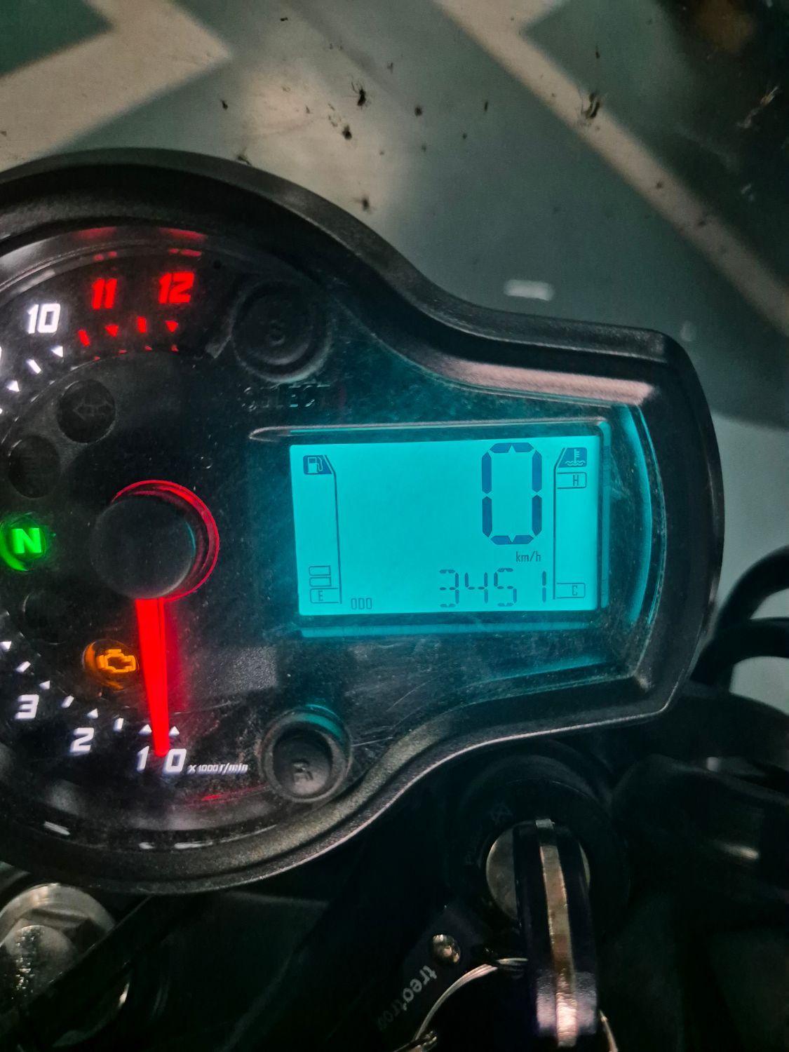 KR모터스 아퀼라 125 more