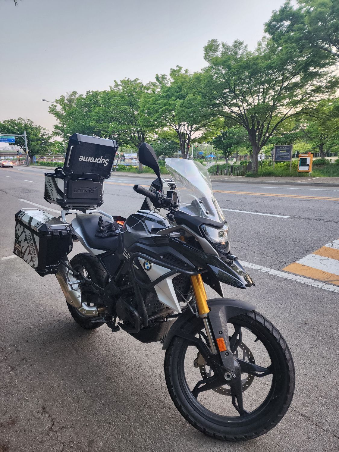 BMW G 310 GS thumb 2