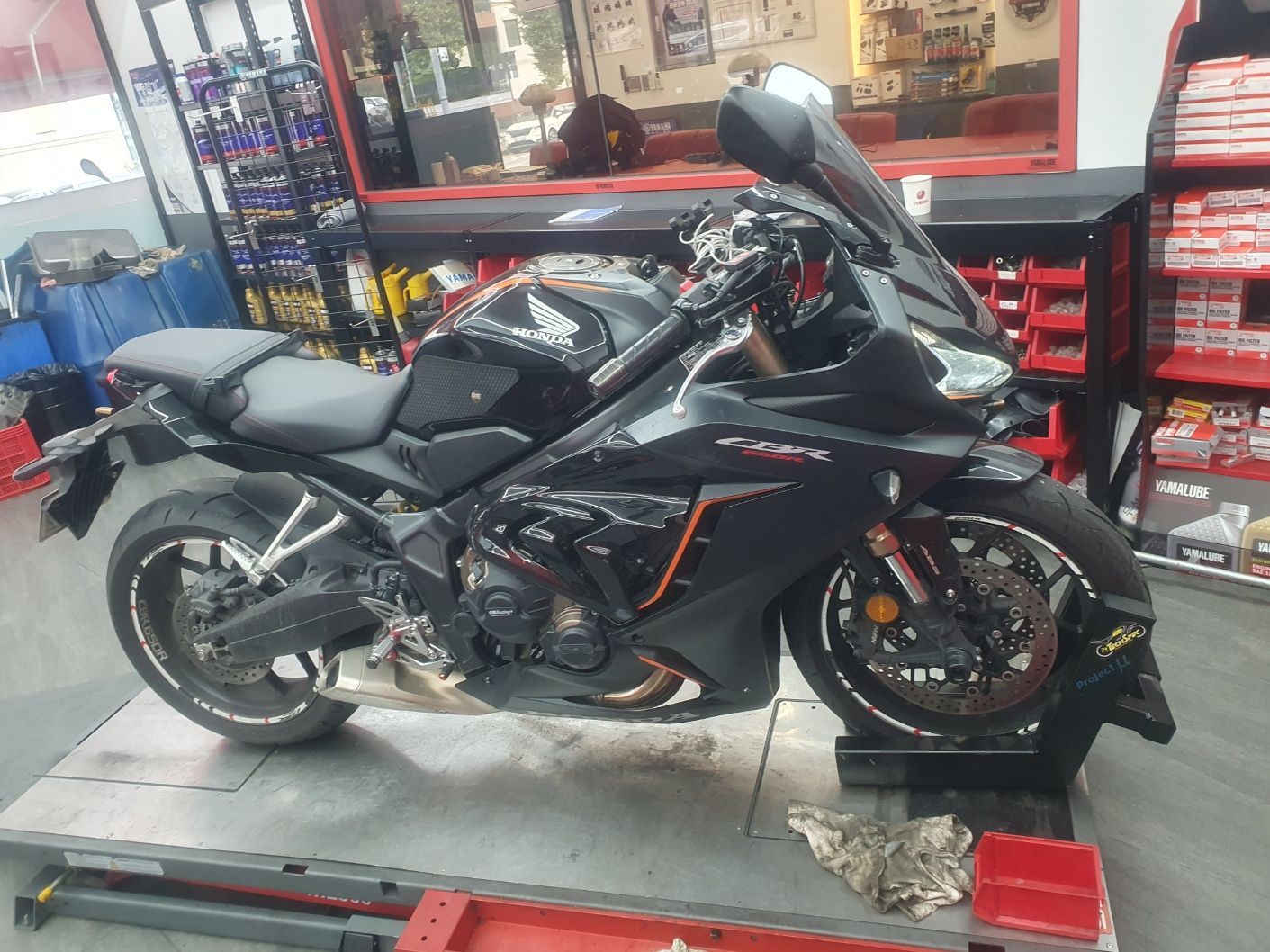 혼다 CBR 650 R 2022 블랙 사진 1