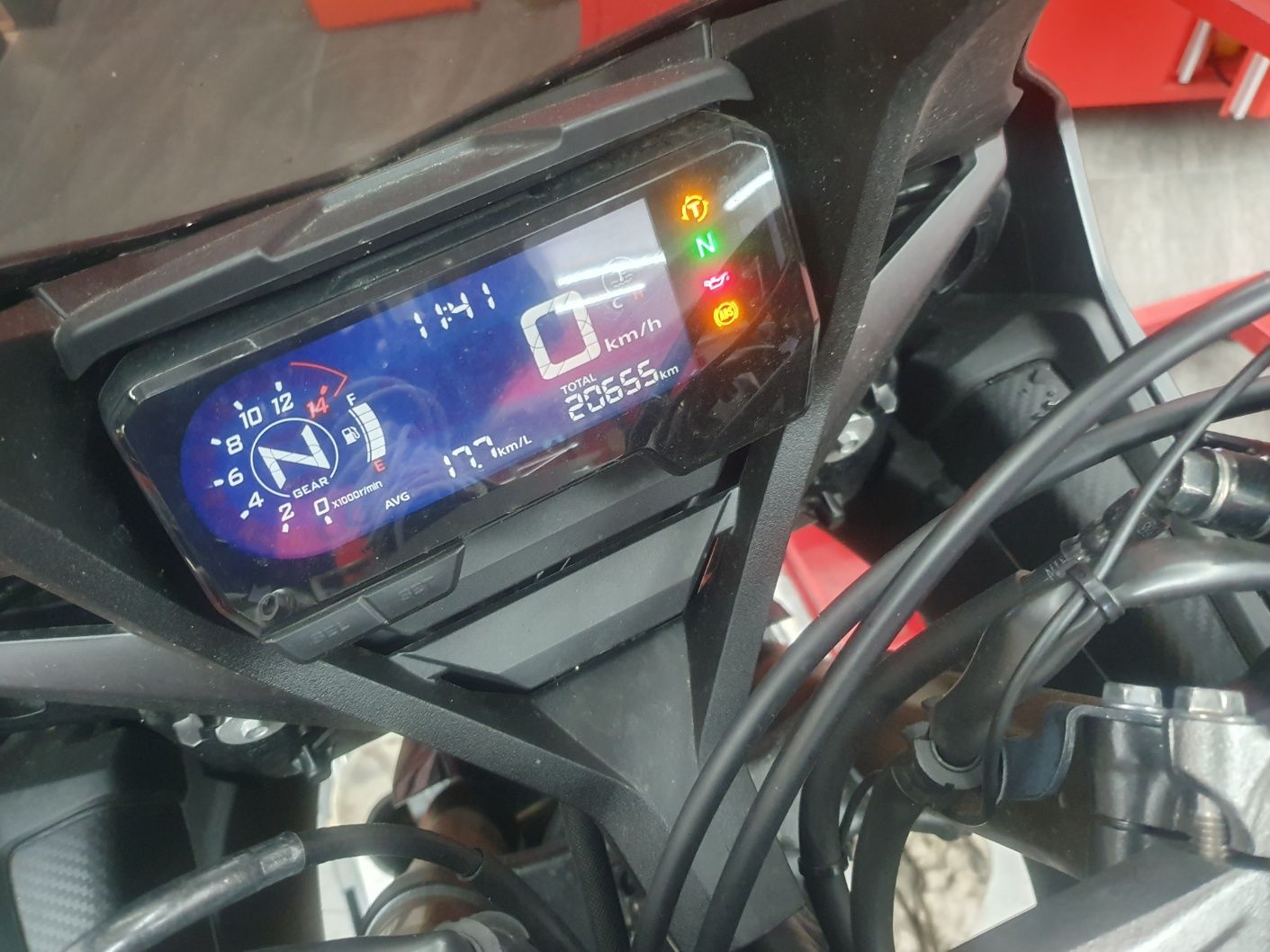 혼다 CBR 650 R 2022 블랙 사진 2