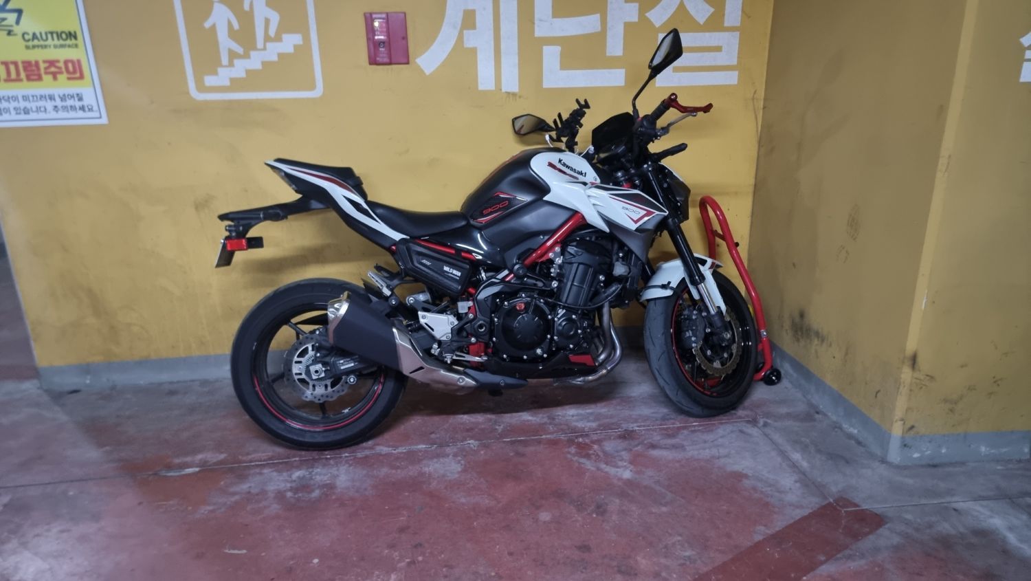 가와사키 Z 900 RS 카페 thumb 2