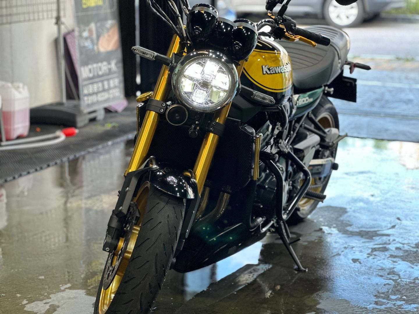 가와사키 Z 900 RS SE more