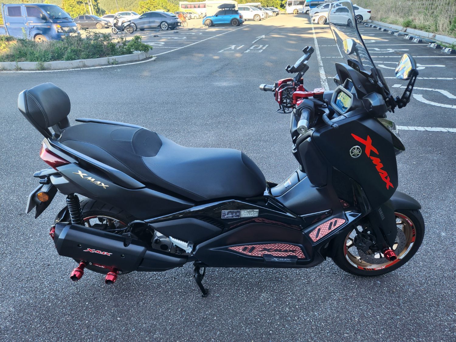 야마하 XMAX 300 ABS more