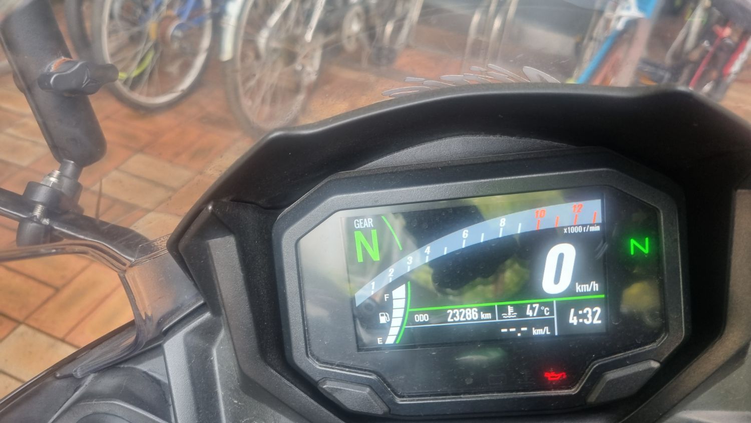 가와사키 닌자 650 thumb 2