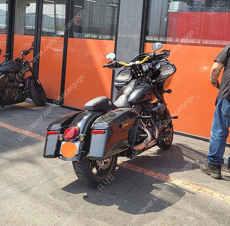 할리데이비슨 로드 글라이드 ST thumb 2